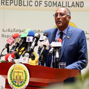 Somaliland ” nama quseyso tiro koobka Dowladda Soomaaliya”