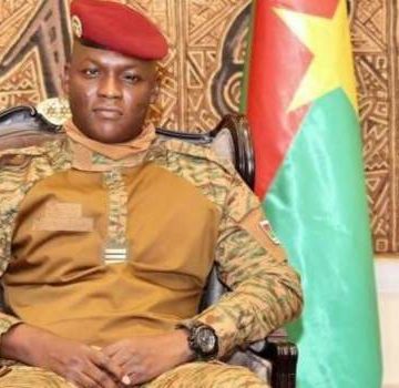 Hoggaamiyaha Burkina  Faso oo sheegay inuu dhacay afgambi dhicisoobay