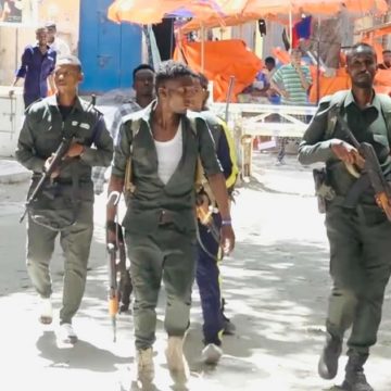 Al-Shabaab oo weerar ku qaaday xarunta gobolka Banaadir