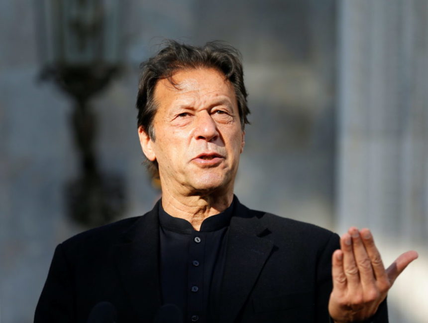 Ra’iisul Wasaarihii hore ee Pakistan Imran Khan oo la xiray