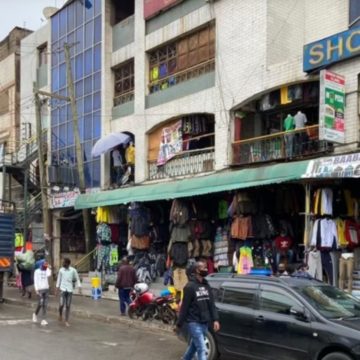 KENYA : Ganacstada Nairobi oo dhaqaalle xumo kala kulmay dibadbaxyada sii socda.