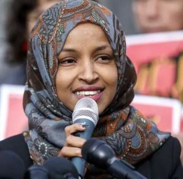 155d0afd-dbfa-4538-89f8-010a3ee7b37d Ilhaan Cumar oo diidday in ay tagto madal uu ka khubeynayo Madaxweynaha Israel