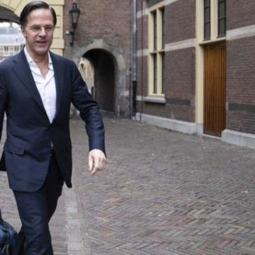 631fd083-9236-46c0-86bc-8e2fe9608551 Ra’iisul wasaaraha Netherlands oo sheegay in uu siyaasada ka fariisanayo