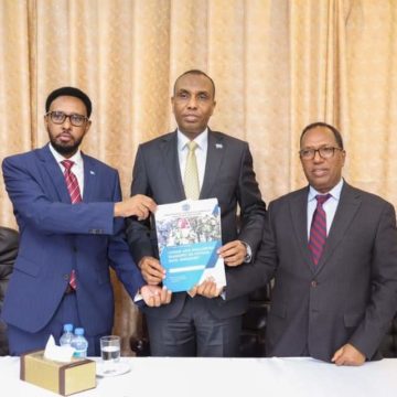 FB_IMG_1689178176223 Xamsa Barre oo Wasiiro u kala wareejiyay xilalka