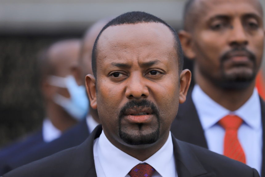 Abiy Ahmed oo afgambi ka badbaaday & koox loo xiray falkaas.