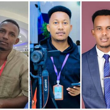 (from left to the right) Xogreeb News editor Abdiasis Bashir Nuur; Kobciye Media reporter Abdirisaq Abdirahman Mohamud Duale and Ahmed Boqorre of CBA TV. | PHOTO SJS.