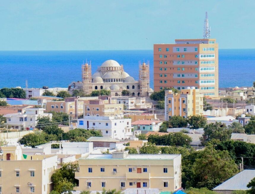 Xaalada ammni daro oo ka taagan Muqdisho iyo dilalka qorsheysan oo kusoo badanaaya Muqdisho.