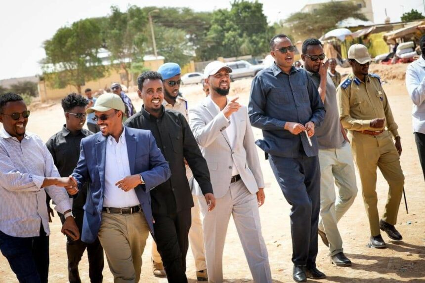 Muxuu  daarnaa socdaalka Guddoonka Barlamaanka Puntland ku tagay Qardho ?