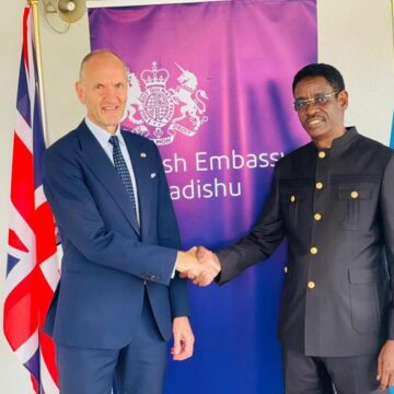 Wasiirka Amniga Gudaha oo la kulmay Safiirka Britain oo ay ka wada hadleen sii xoojinta wada shaqeynta amniga.