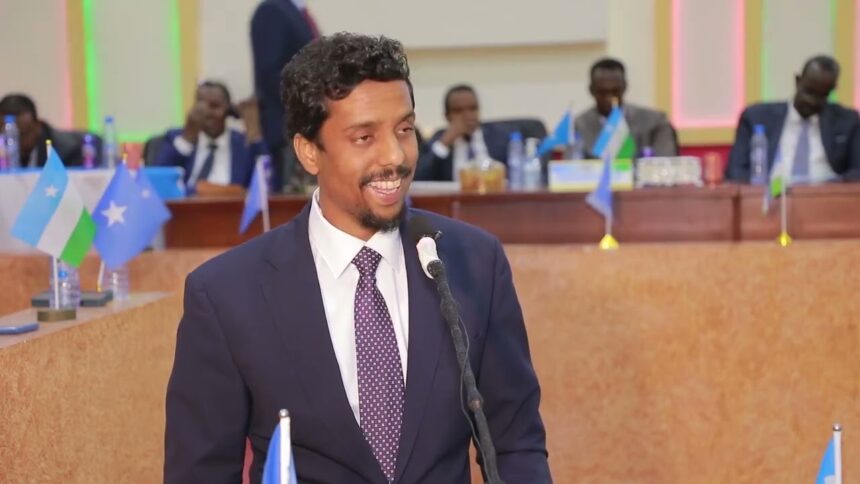 DEG DEG: Taliyaha ciidanka boliiska oo loo magacaabay Jeneraal Asad Cismaan Cabdullaahi Diyaano.