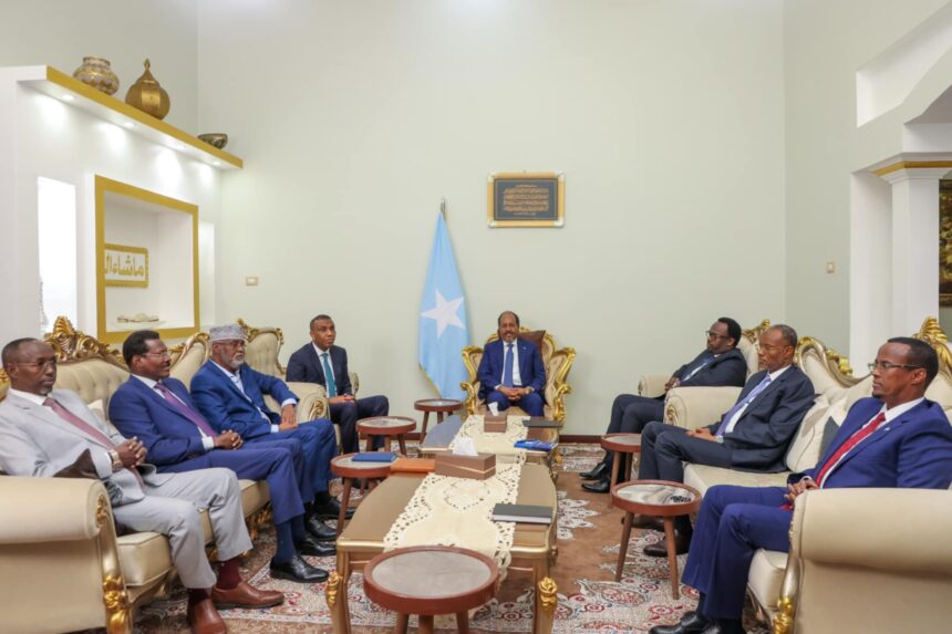 Villa Somalia oo markale qorsheyneso in ay muddo kordhin usameyso madaxda maamulada.