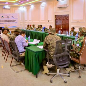 Kulan ay ka qeyb galeen taliyeyaasha ciidamada Daraawiishta iyo kuwa Xoogga dalka Soomaaliyeed oo ka dhacay magaalada Kismaayo.