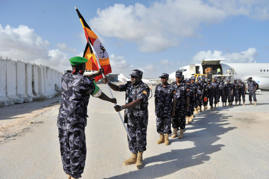 Booliska Uganda oo isu diyaarinaya howlgalka Midowga Afrika ee Soomaaliya.