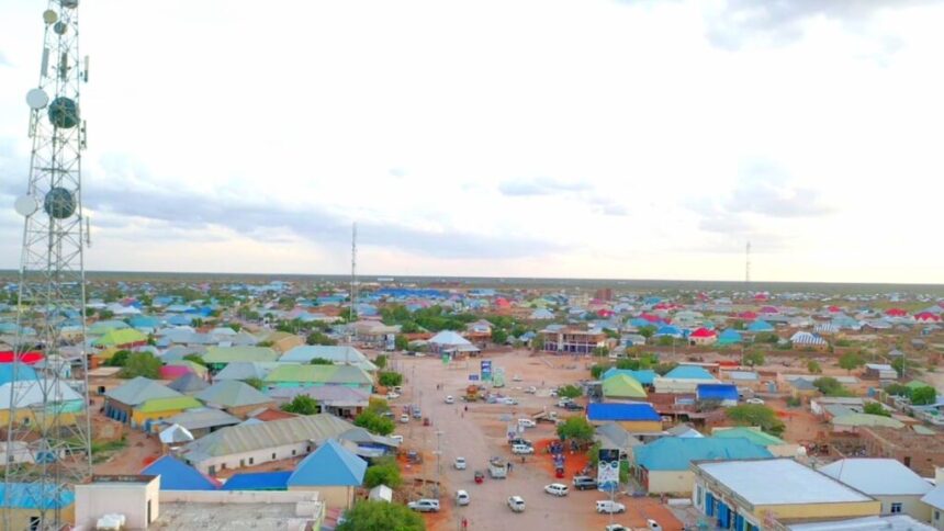 Dhuusomareeb waxaa ka furmaya wada hadalo nabadeed oo lagu xalinayo dagaal beeleedyada Galmudug.