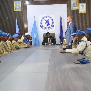 518387144_1267675538732383_4480666907219625795_n Wasiir Fartaag oo kulan xasaasi ah la yeeshay saraakiisha ciidanka Booliska Koonfur Galbeed