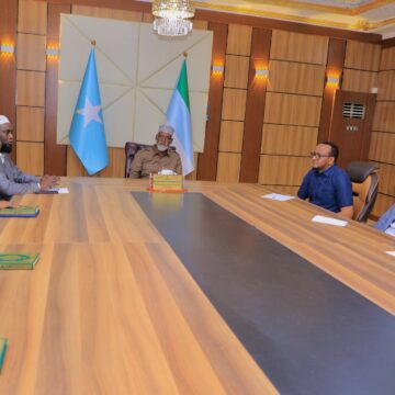 524082430_1309975200484367_8662980132044478650_n Axmed Madoobe oo farriin u diray guddiga Garsoorka ee degmada Badhaadhe