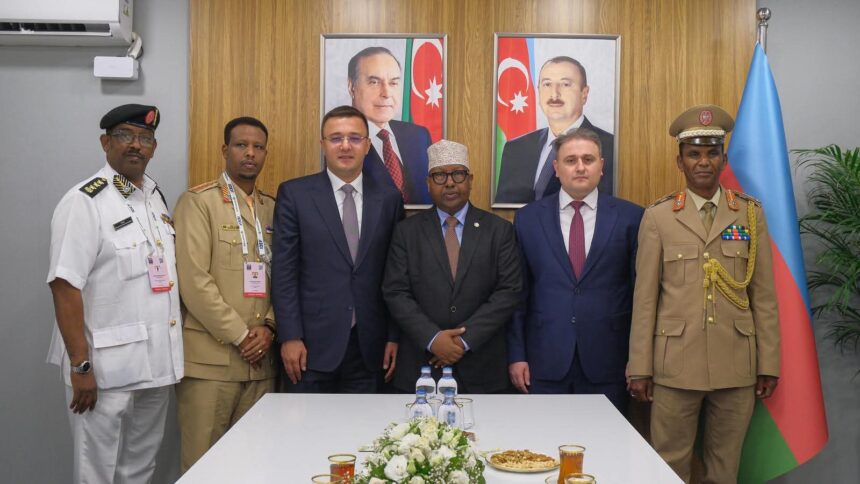 Wasiir Fiqi oo kulan xasaasi ah la qaatay wasiirka warshadaha difaaca ee Azerbaijan