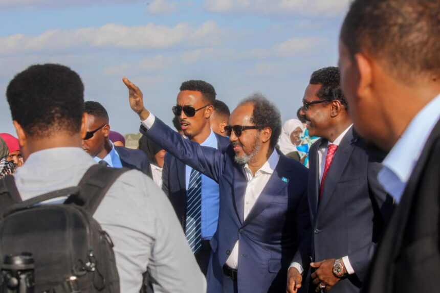 Madaxweyne Xasan Sheekh oo gaaray magaalada Dhuusamareeb & Ujeedka