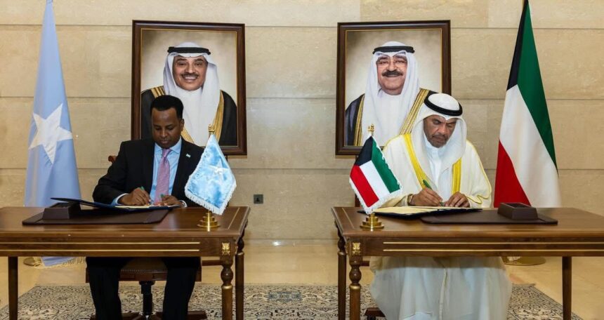 Maxey yihiin saddex heshiis ee ay kala saxiixdeen dalalka Soomaaliya iyo Kuwait ?