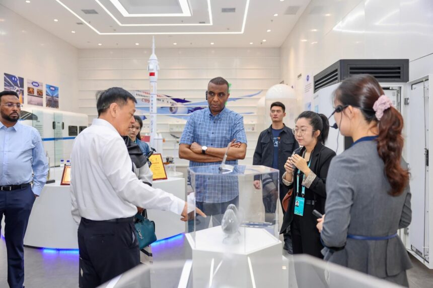 Ra’iisul Wasaare Xamsa oo booqday xarunta Warshadaha Tamarta iyo Kiimikada ee Ningdong, Ningxia