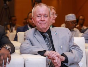 imageproxy-300x228 Safiirkii hore ee Mareykanka oo cadeeyey sababta aysan kooxda AS u gaari weysay Somaliland iyo Puntland