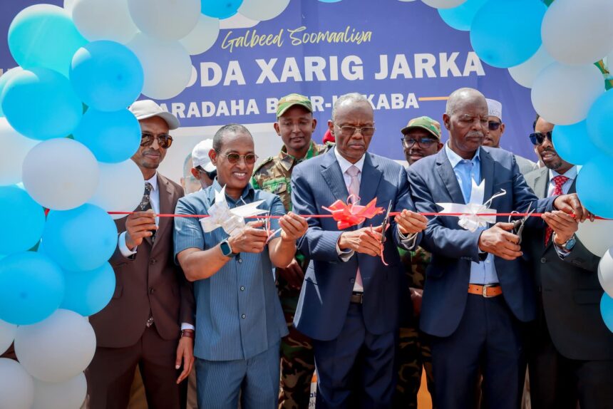 Lafta-gareen oo xarigga ka jaray garoonka cusub ee diyaaradaha ee degmada Buur hakaba