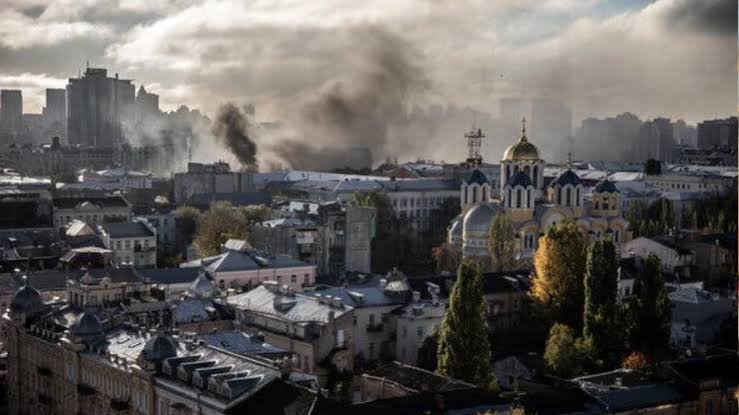 images (16) Ruushka oo weerar culus ku qaaday magaalada Kyiv