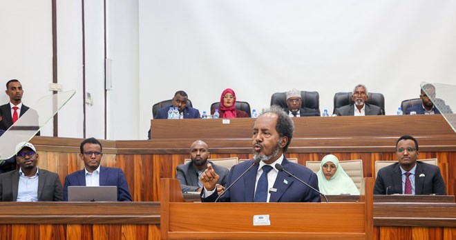 xasn-sheekh-iyo-Baarlamaanka-1 Somali President Opens 7th Parliament, Talks Security