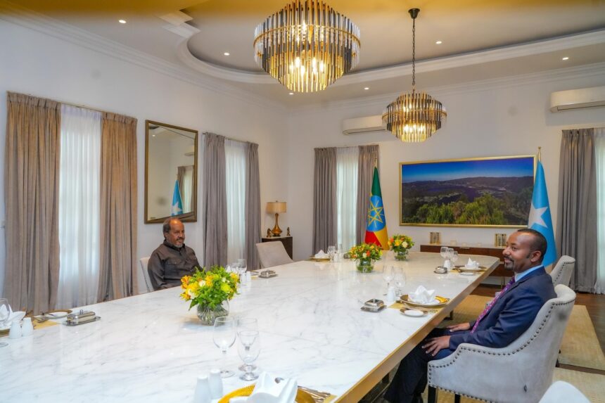 Madaxweyne Xasan Sheekh oo kulan xasaasi ah la qaatay Ra’iisul wasaaraha Itoobiya