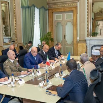 566223423_676924652123290_5171338653042618436_n Somalia and Italy Discuss Joint Efforts Against Al-Shabaab and Army Modernization