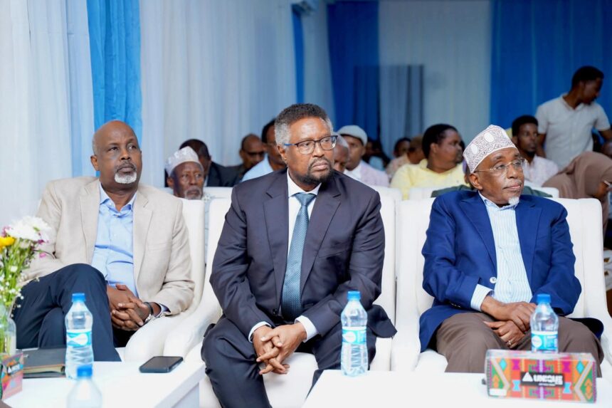 FB_IMG_1761029555033 Guddoomiyihii hore ee golaha shacabka oo loo diiday in uu tago Baydhabo