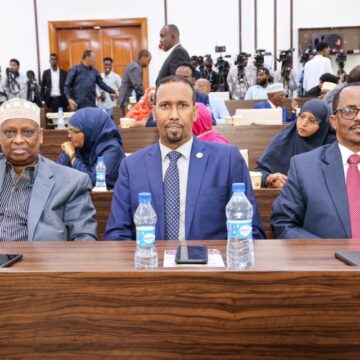 Baarlamaanka golaha shacabka oo ansixiyay Axdiga Afrika ee xuquuqda iyo Barbaarinta carruurta