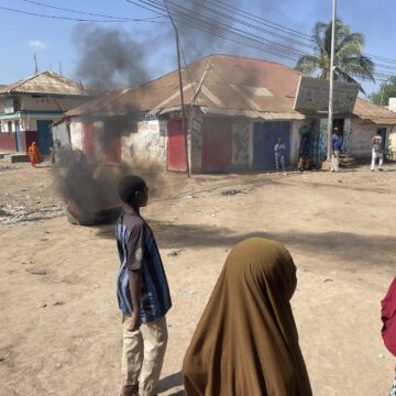 Ganacsigii iyo isku socodkii gaadiidka deegaanada Hir-shabeelle oo istaagay