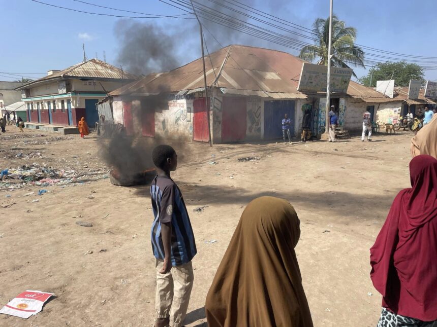 Ganacsigii iyo isku socodkii gaadiidka deegaanada Hir-shabeelle oo istaagay