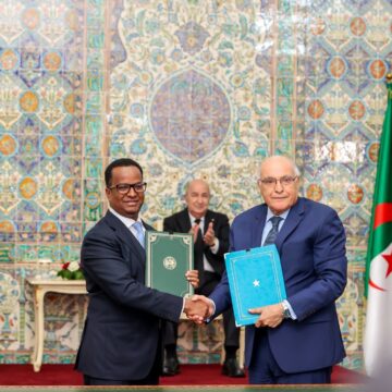 581413017_122264204726245326_7909446588643893385_n Soomaaliya iyo Aljeeriya oo kala saxiixday heshiiyo