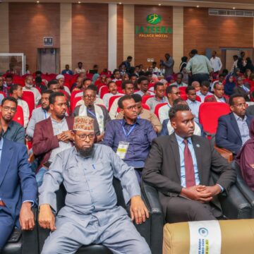 Muqdisho: Shirweynaha koowaad ee bahda Cadaaladda oo galay maalintii labaad