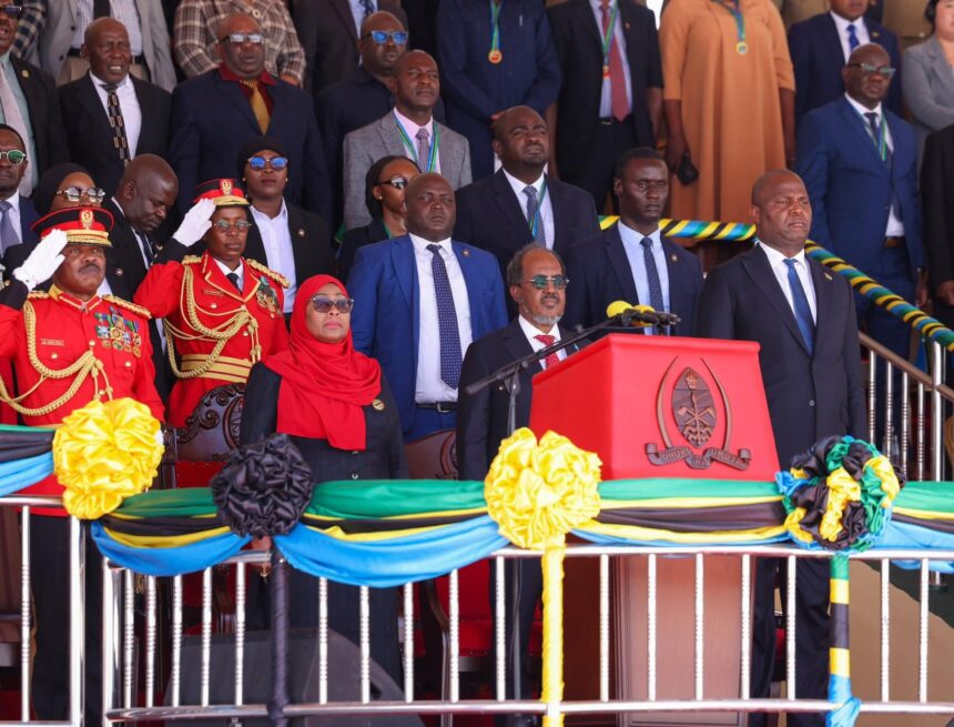 Madaxweyne Xasan Sheekh oo ka qeyb galay caleema-sarka madaxweynaha cusub ee Tanzaia