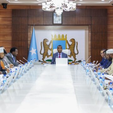 FB_IMG_1763639640320 Golaha wasiirrada oo ansixiyay shuruucyo iyo heshiiso muhiim u ah dalka