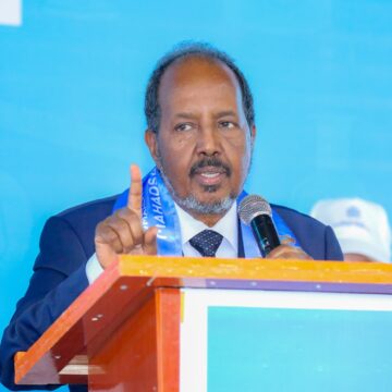 President Hassan Sheikh Leads Somali Teachers’ Day Celebration at Mogadishu Stadium
