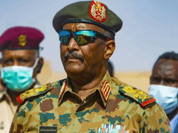 Taliyaha ciidamada Sudan oo si kulul uga hadlay soo jeedintii Mareykanka ee joojinta dagaalka