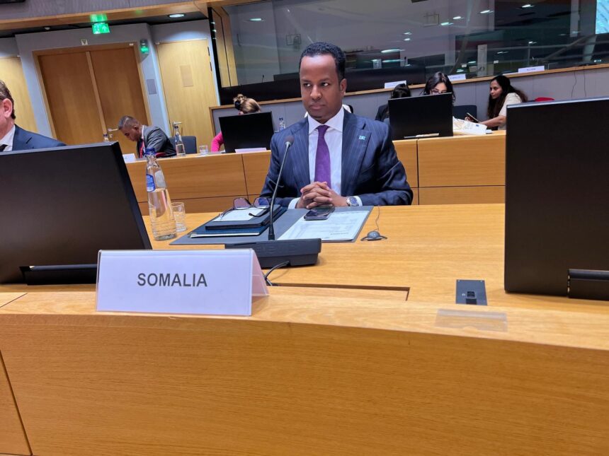 dhaay Soomaaliya oo xaqiijisay in ay ka go’an tahay xoojinta amniga Badda