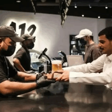 Sacuudi Carabiya oo khafiifinaysa shuruucda khamrada baarar cusubna furaysa