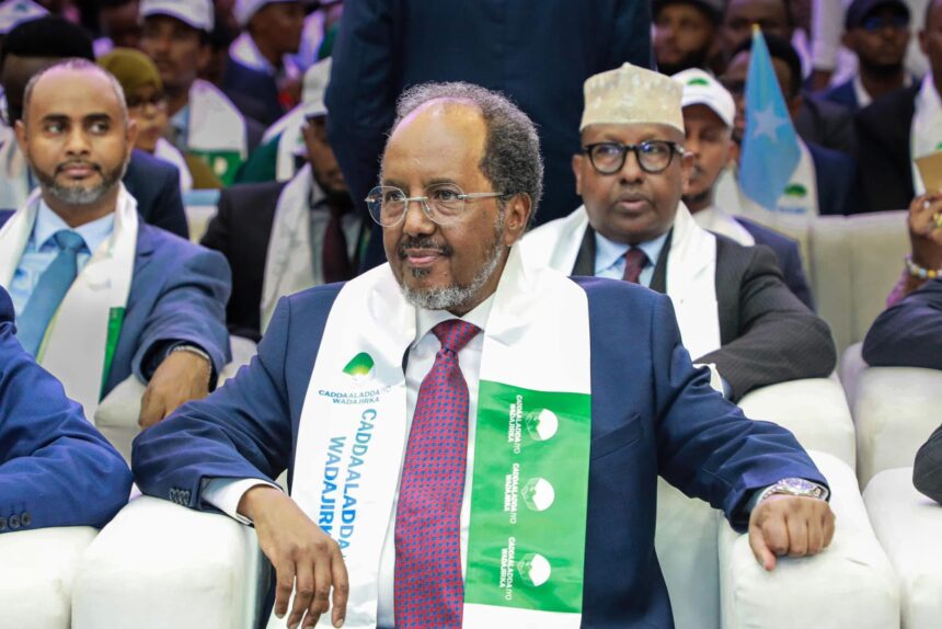 Khilaaf soo kala dhexgalay xisbiga JSP ee Madaxweyne Xasan Sheekh