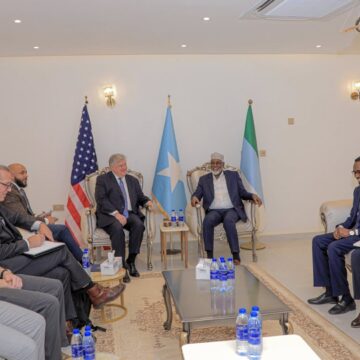 US Delegation Holds Talks with Jubaland President in Kismayo