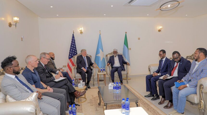 US Delegation Holds Talks with Jubaland President in Kismayo