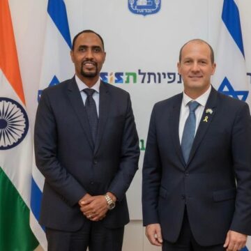 604622557_25214350678250724_53842996631573952_n Dowladda Soomaaliya oo u yeertay safiirkeedii u fadhiyay dalka Hindiya