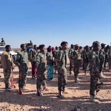 Daawo-Ciidamada-difaaca-shacabka-Calmiskaad-ee-Puntland-oo-lagu-dhawaaqay.3-900x506-1 Puntland Darawish Troops Protest in Carmo Over Unpaid Salaries and Supplies