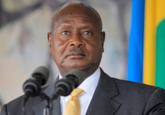 Madaxweynaha Uganda oo diiday inuu ka qayb galo doodda musharixiinta doorashada dhawaan dhacaysa