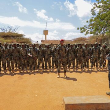 605740773_1337917741713257_1556240947650972951_n Maxey yihiin ciidanka gaar ah ee Jubbaland ay tababarka u soo xirtay ?