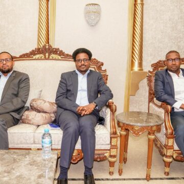 611626519_1426273798854958_1739757230972847178_n Maxey kawada hadleyn Siciid Deni iyo xubno katirsan mucaaradka oo…